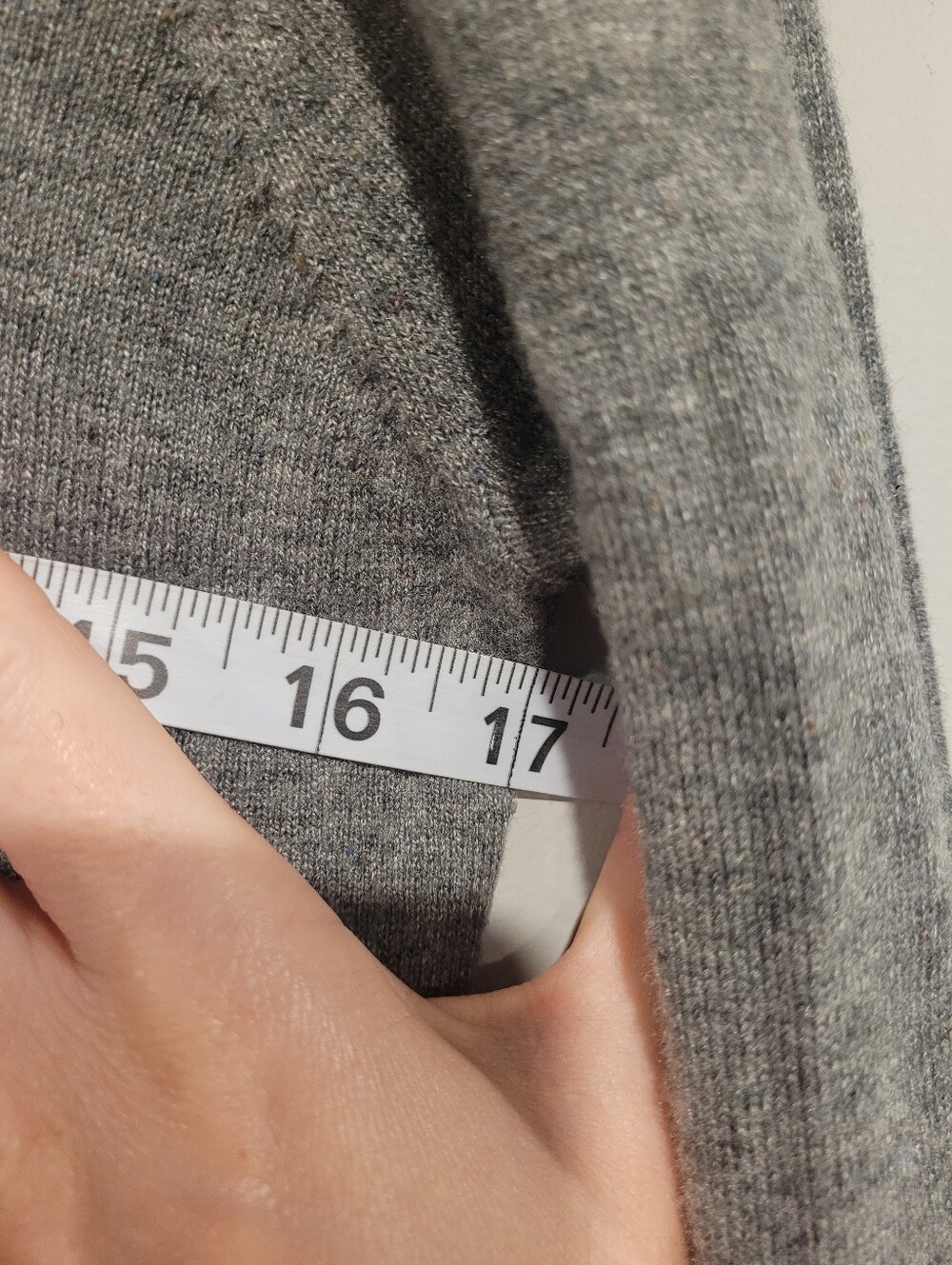 Smartwool Shadow Pine Merino Wool Blend V-Neck Sweater Gray See Measurements - Picture 6 of 8